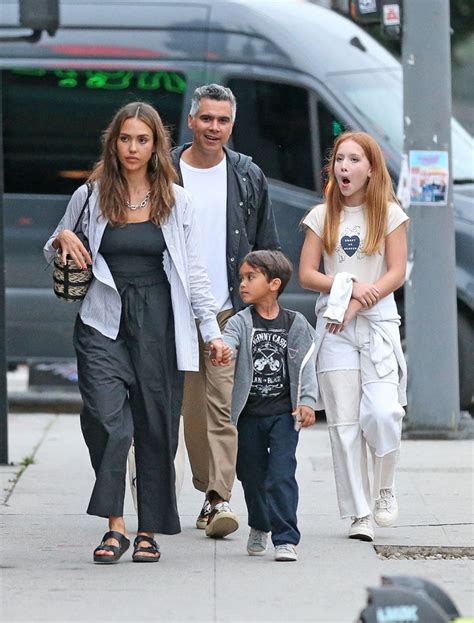 jessica alba bag|jessica alba husband and kids.